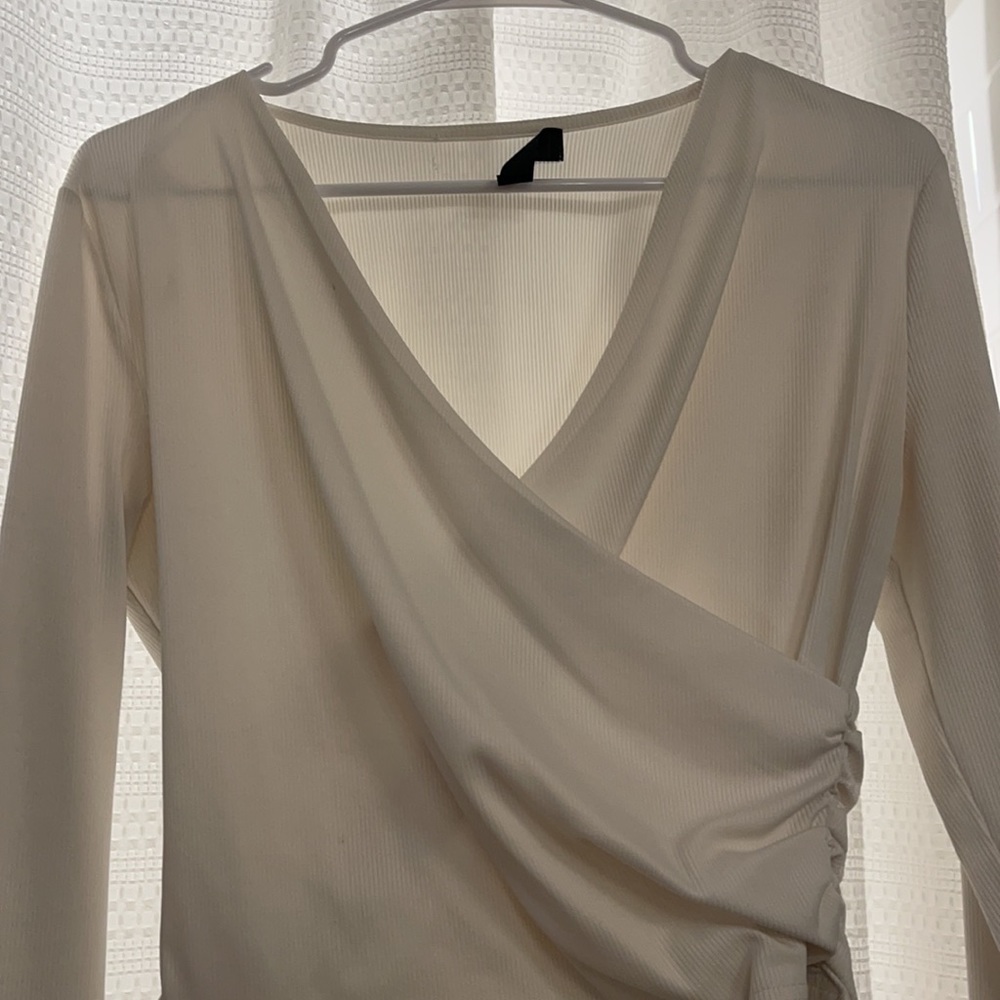 White/cream long sleeve top